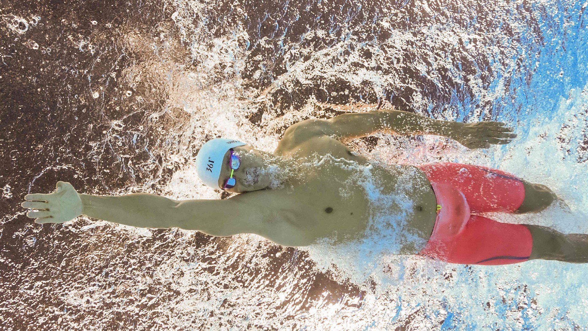 奥康纳的精准踢球技术成为袋鼠队胜利的重要保障，歌手奥康纳