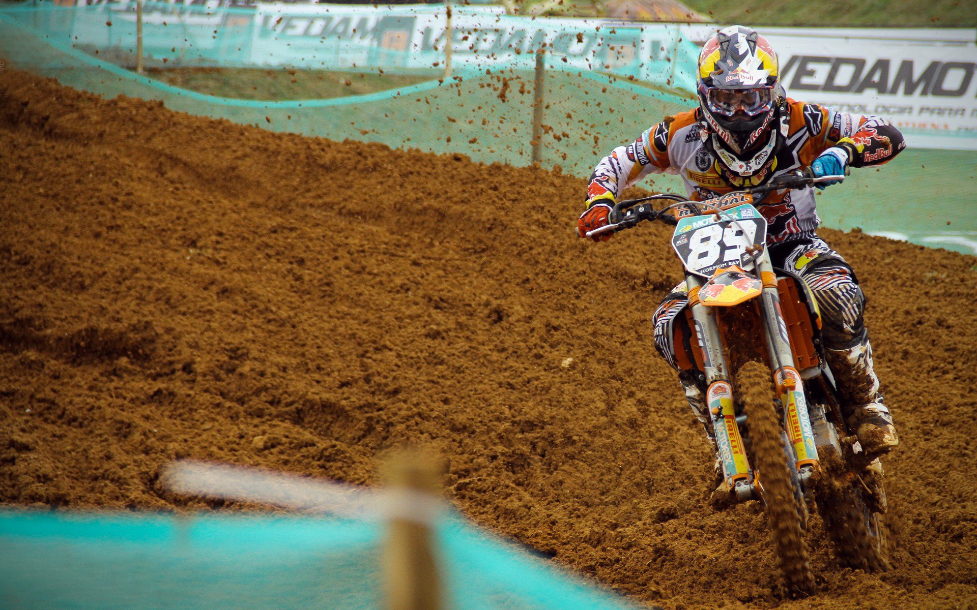 克莱尔·柯尔赞技术细腻领跑赛道,柯莱尔斯